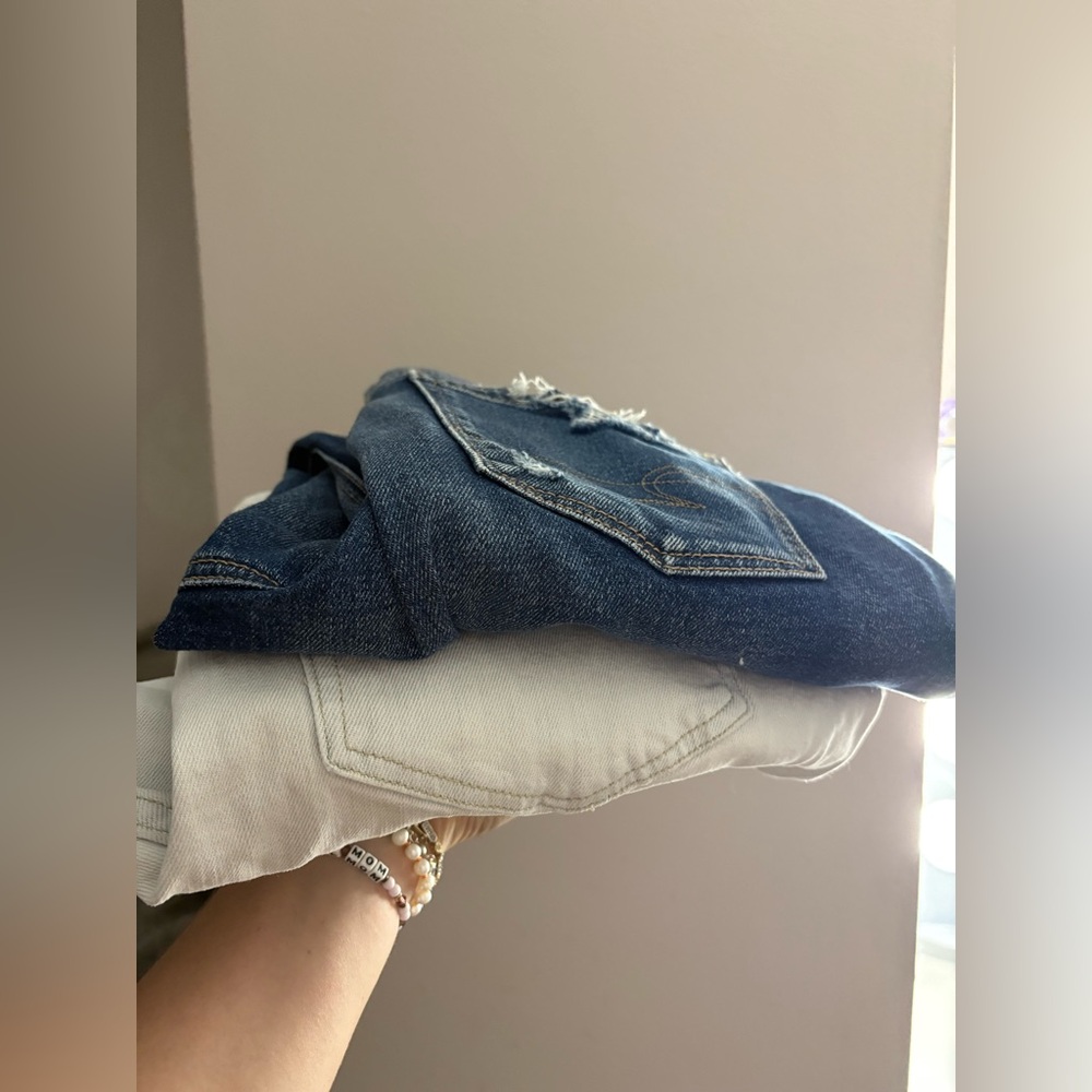 Distressed jeans bundle